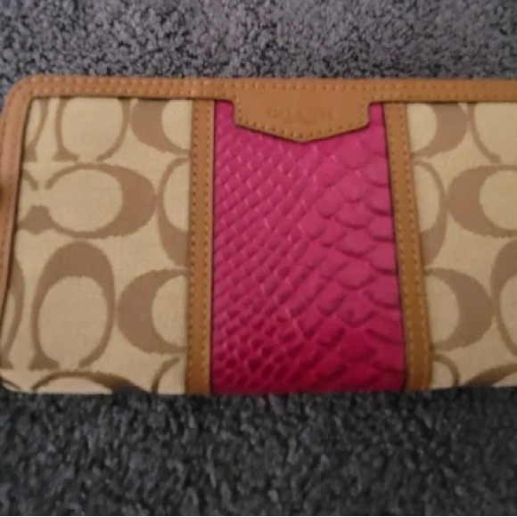 Coach purse and wallet set - Picture 4 of 5